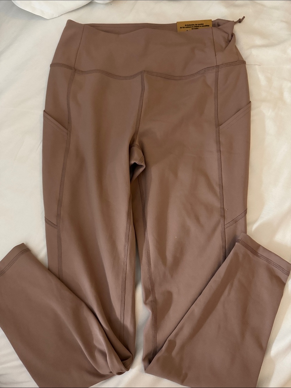 NWT Avalanche outdoor Brown Active Leggings with Side Pockets